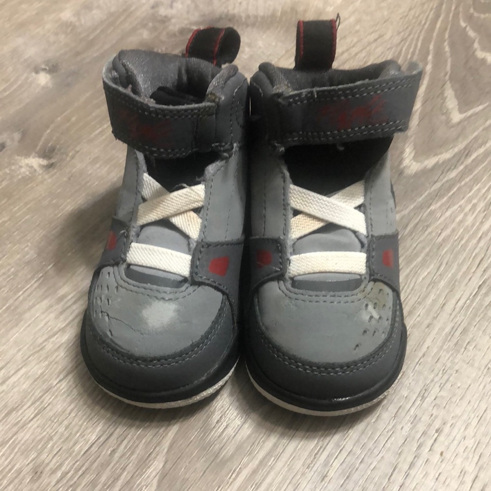 Air Jordan flight kids size 4.5